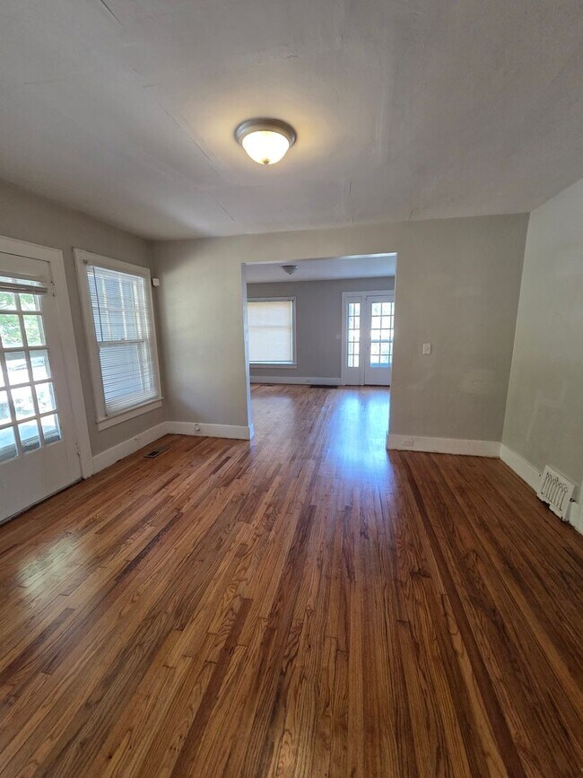 Foto del edificio - 3 Bedroom Home In Heart of East Ridge