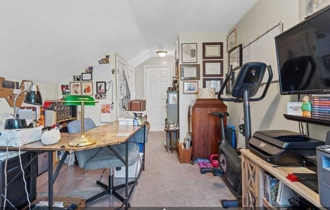 Building Photo - 38 Watch St