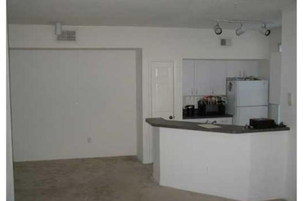 Foto del edificio - 6312 Raleigh St