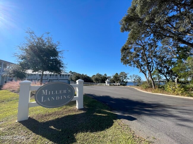 Foto del edificio - 22940 Ann Miller Rd