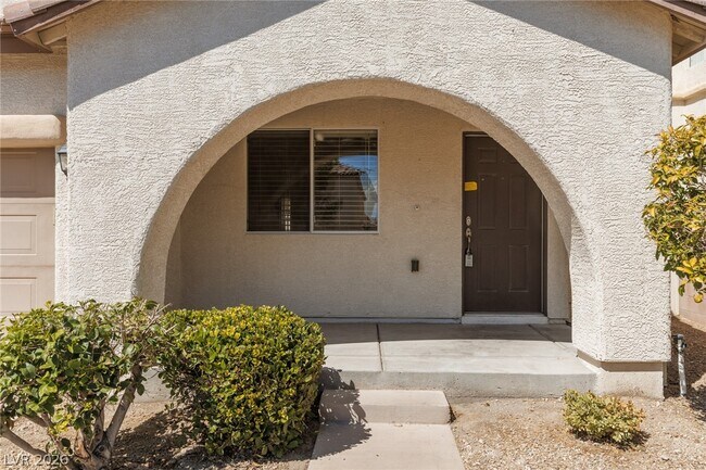 Building Photo - 3829 Bayamon St