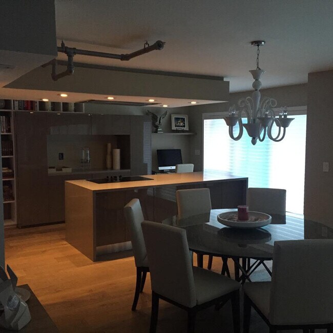 Foto del edificio - 4001 N Ocean Blvd