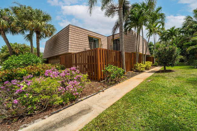 Building Photo - 142 Ocean Cove Dr