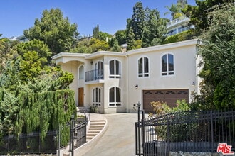 Building Photo - 7863 Electra Dr