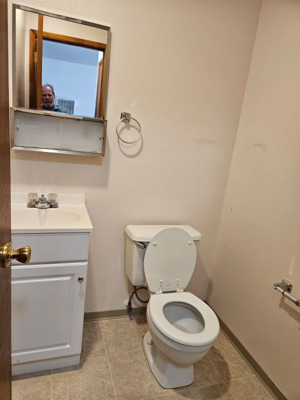 Foto del edificio - 1600 Fischer Ave