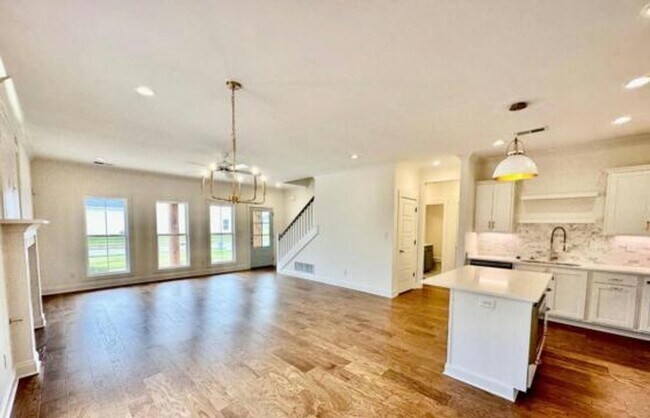 Foto del edificio - 4 BR Southaven- The Cottages at Silo Squar...