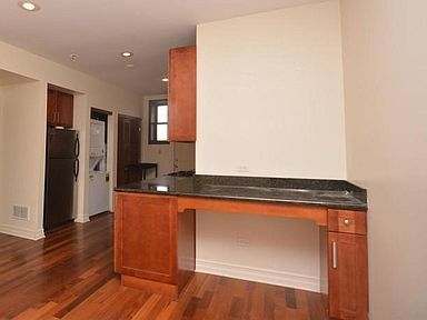Foto del edificio - 4347 N Sawyer Ave