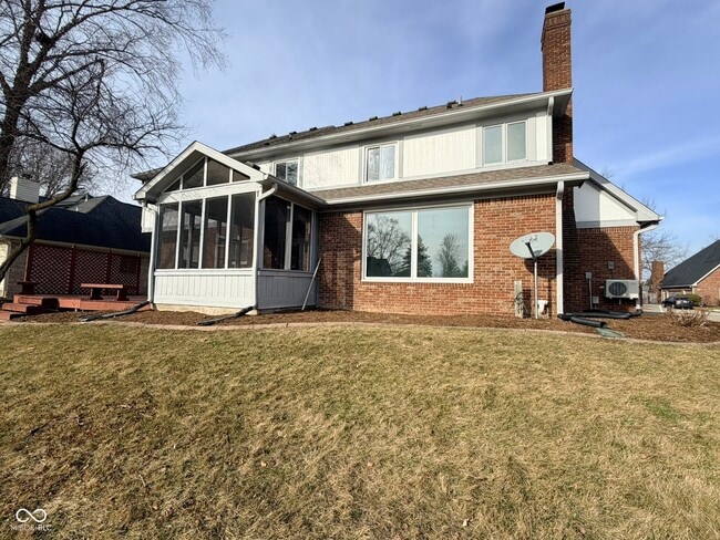 Foto del edificio - 1351 Woodpond N Roundabout