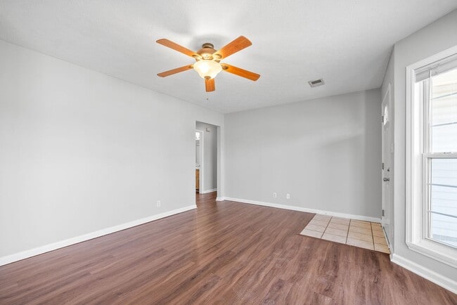 Building Photo - 1067 Shadow Ridge Ave