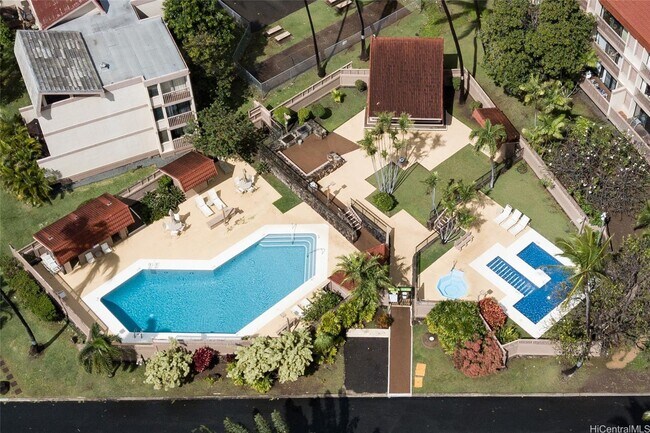 Foto del edificio - 84-664-664 Ala Mahiku St