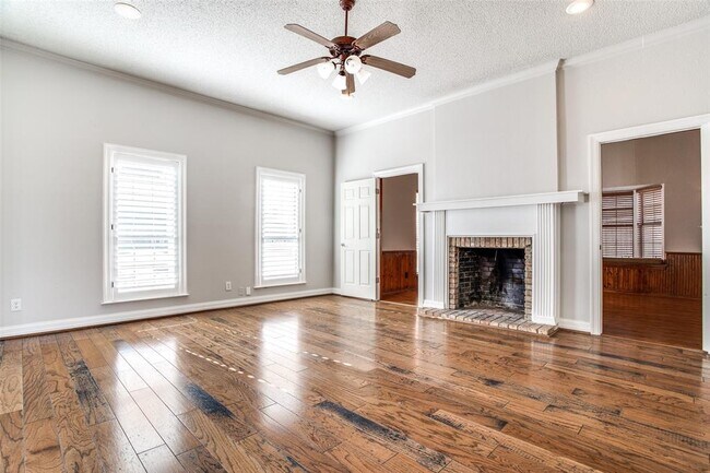 Foto del edificio - 23 Victoria Dr