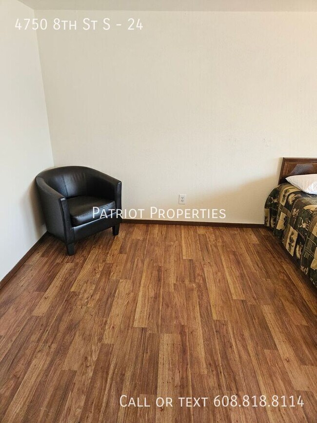 Foto del edificio - 4750 8th St S