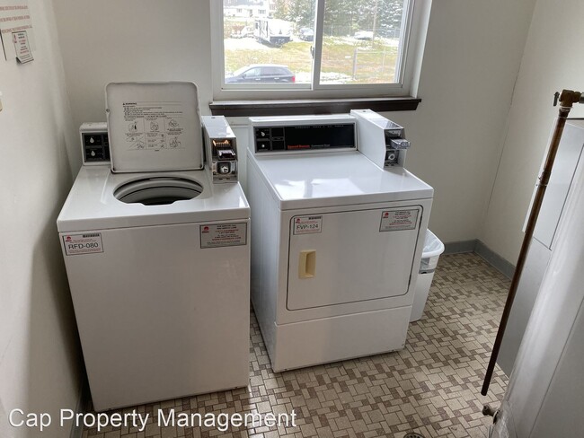Foto del edificio - 1 br, 1 bath Apartment - 271-281 N Depot St