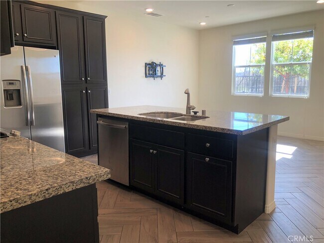 Foto del edificio - 40448 Calle Real