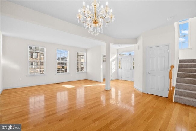 Building Photo - 927 Buttonwood Terrace NE