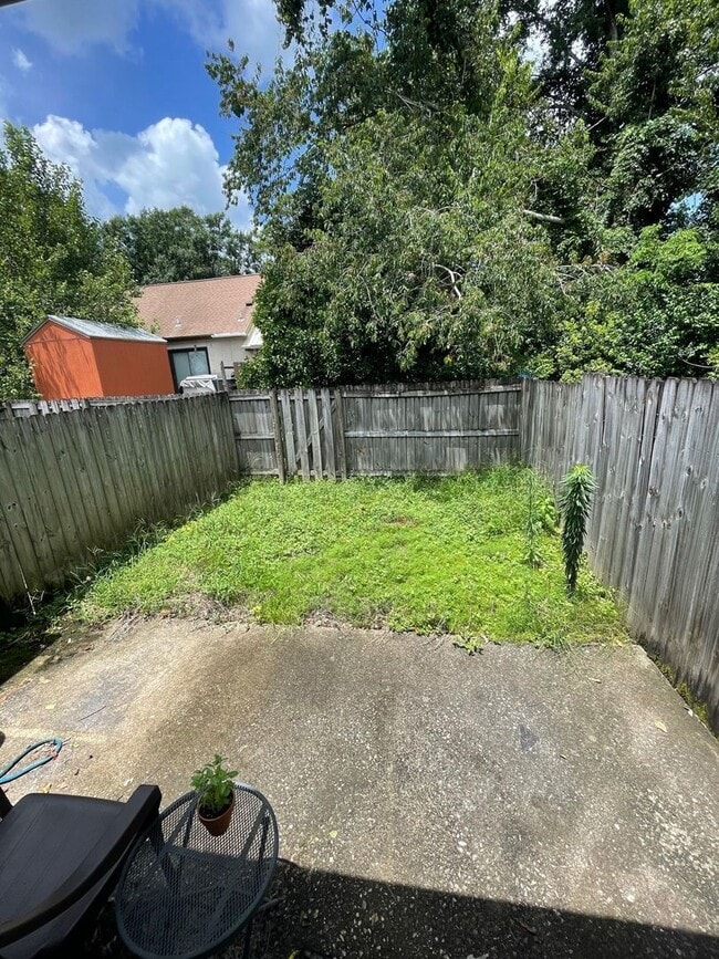 Building Photo - Perfect 1 Bedroom 1 Bathroom!