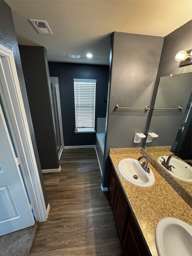 Building Photo - 5746 Manning Crk Trl