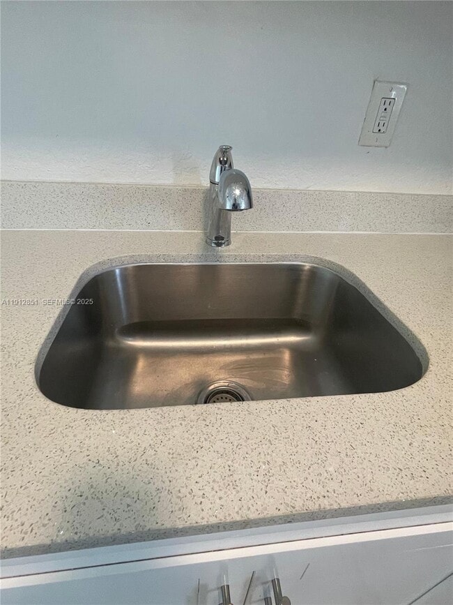 Foto del edificio - 5511 SW 20th St