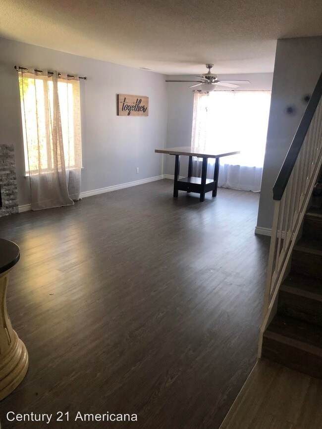 Building Photo - 3 br, 2.5 bath House - 3316 OTHELLO DR
