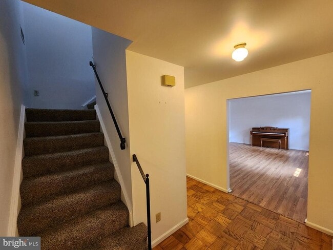 Building Photo - 32 Scioto Ct