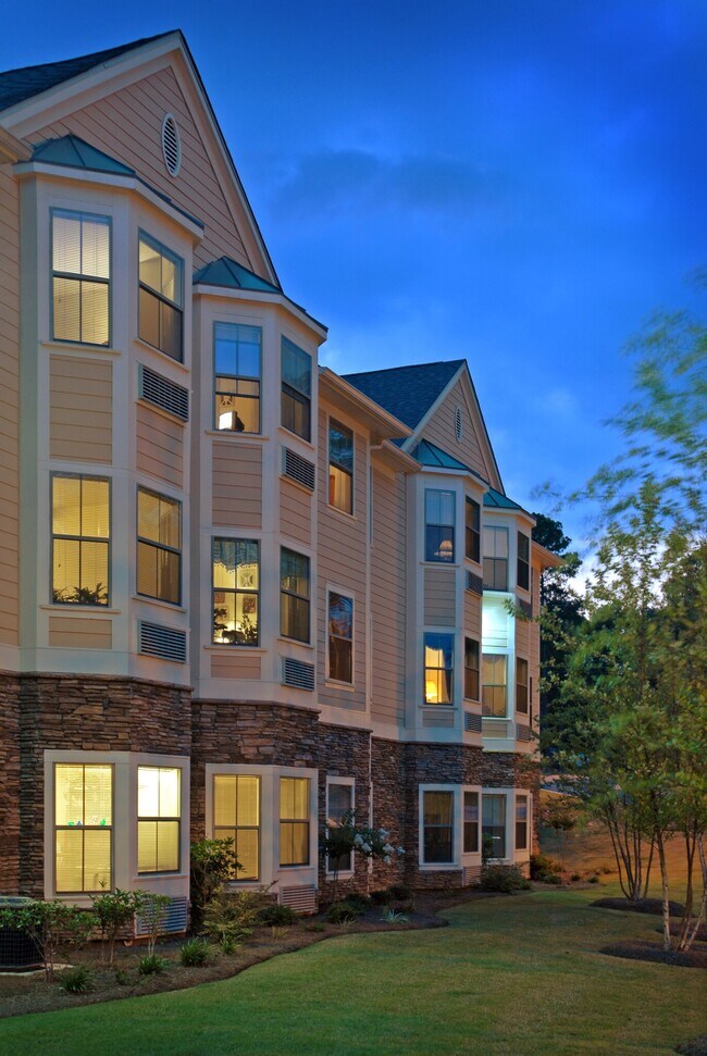 Foto del edificio - 478 Monroe Hill