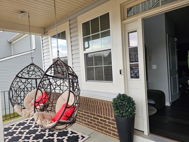 Foto del edificio - 2050 Whithorn Hl