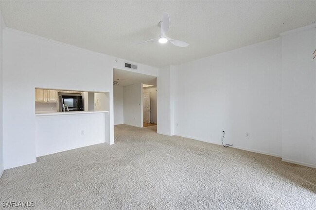 Foto del edificio - 900 Arbor Lake Dr