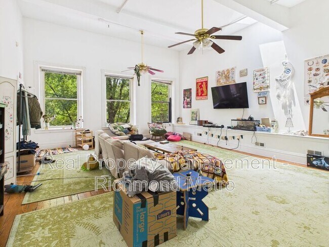 Foto del edificio - 200 W Broad St