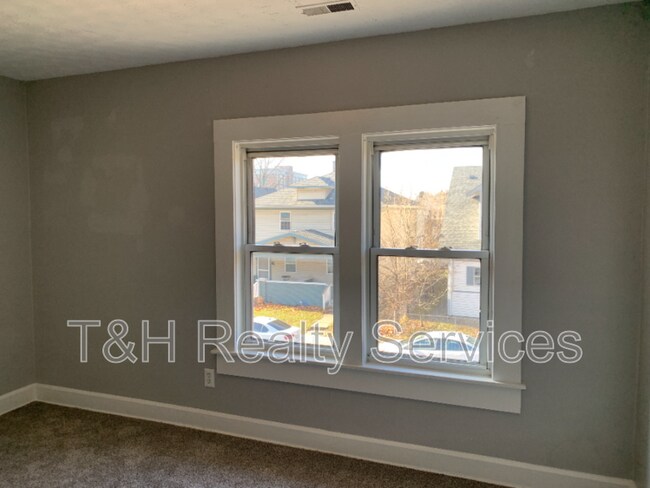 Foto del edificio - 2925 N Delaware St