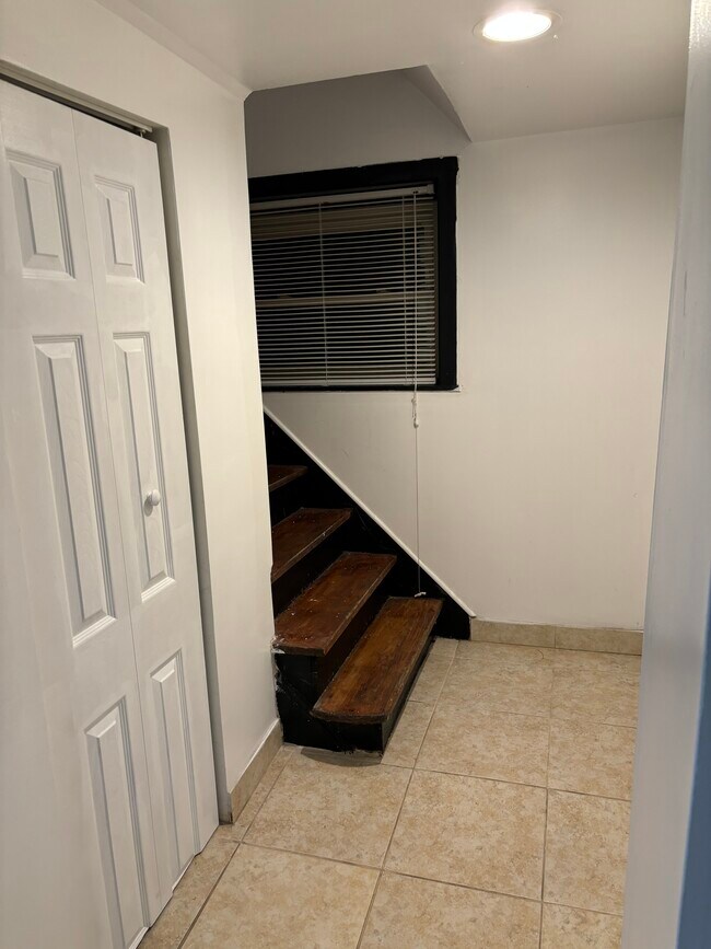 Foto del edificio - 426 S Humphrey Ave
