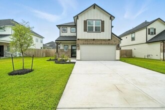 Building Photo - 2643 Village Side Trl