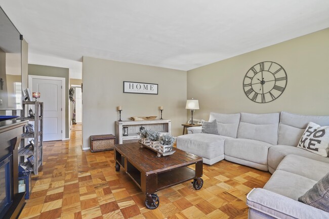 Large Living Room With Hardwood Floors - 7 Harris Lane