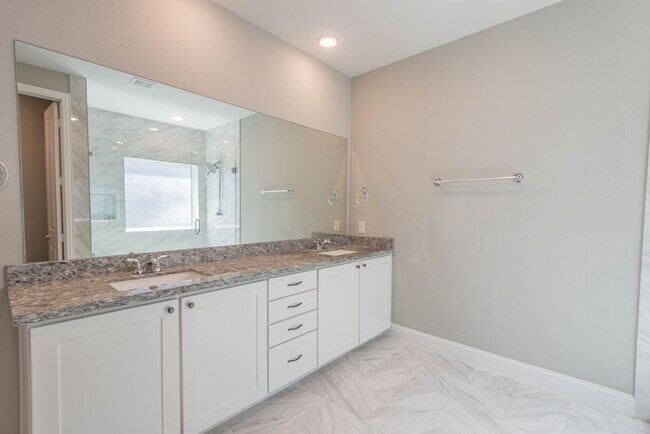 Foto del edificio - 5431 Camaguey St