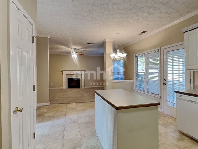 Building Photo - 5435 Silk Oak Way