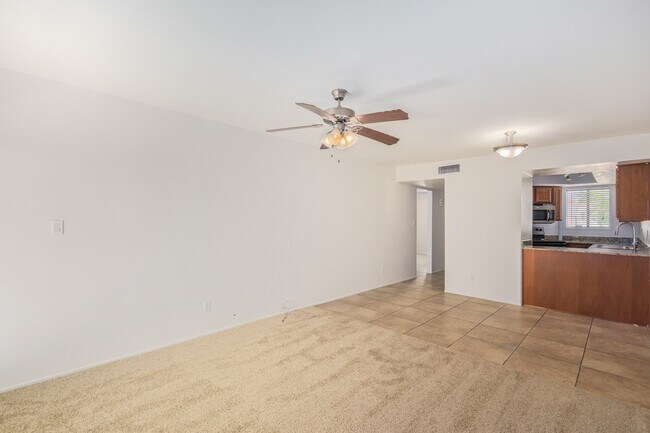 Foto del edificio - 935 N Granite Reef Rd