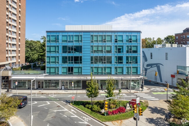 Building Photo - Sundance at Harvard Square