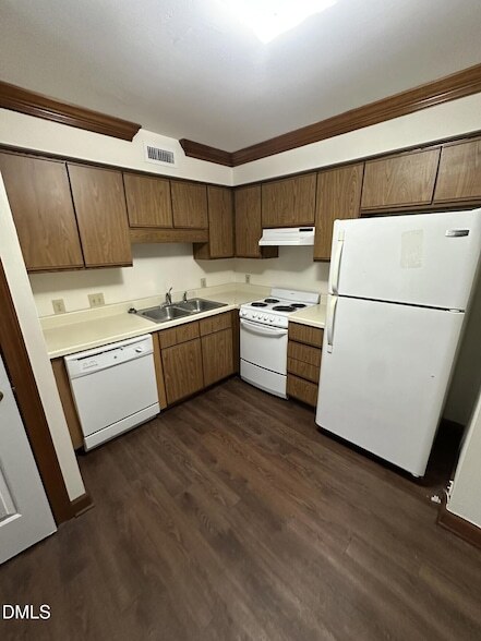 Building Photo - 3535 Ivy Commons Dr