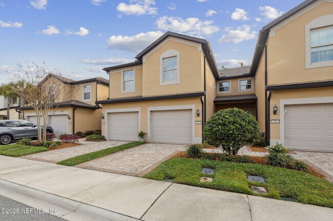 Foto del edificio - 447 Orchard Pass Ave