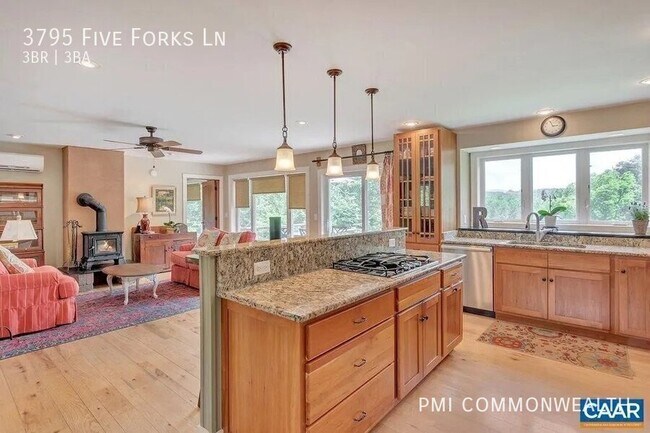 Building Photo - 3795 Five Forks Ln