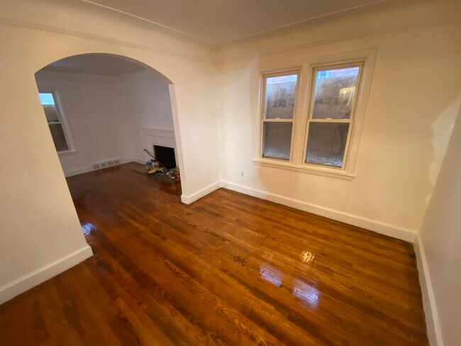 Building Photo - 15400 Rutherford St