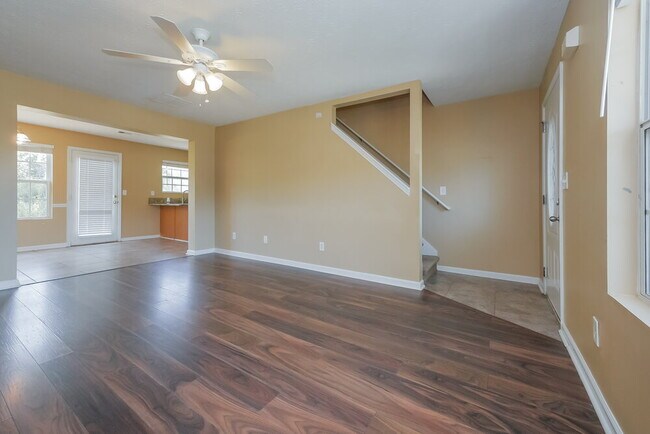 Building Photo - 4115 Mission Way