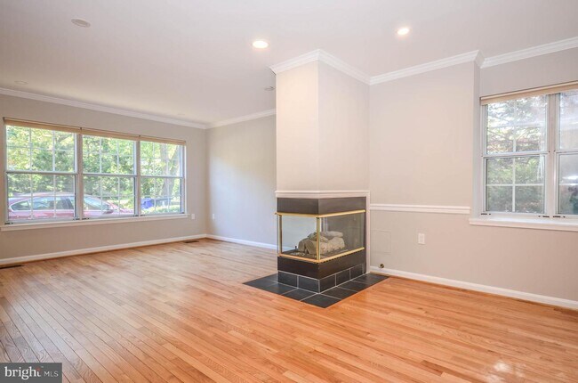 Foto del edificio - 4420 S Four Mile Run Dr