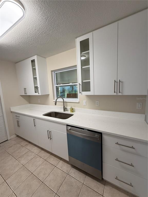 Building Photo - 5454 Bracken Ct