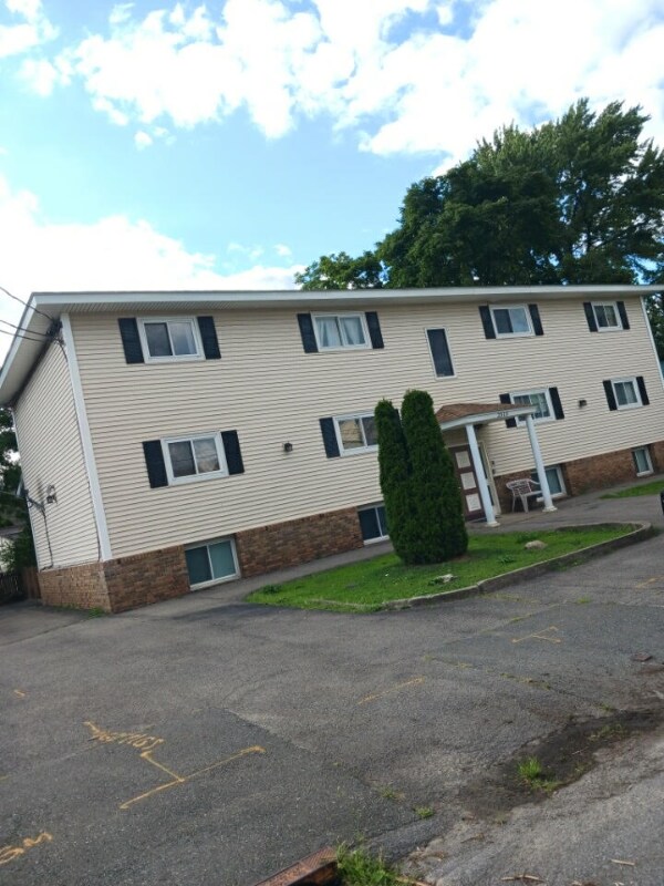 2515 Pauline Ave, Rotterdam, NY 12306 Room for Rent in Rotterdam, NY
