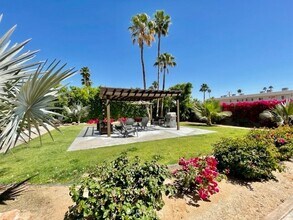 Building Photo - 37067 Bankside Dr