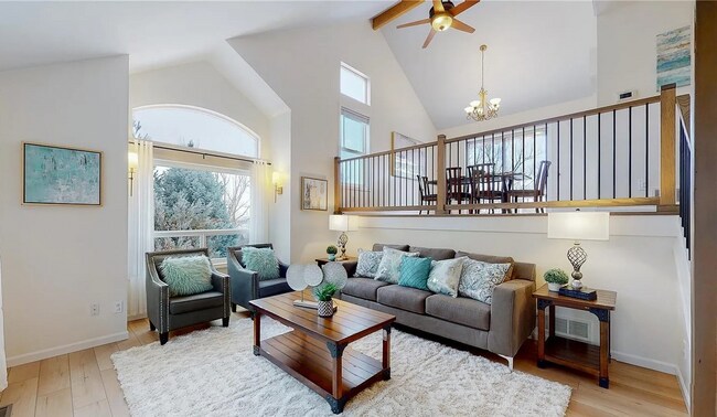 Foto del edificio - Stunning 5Bed 3.5Bath Modern Home on Spacious Lot in Quiet Boulder Cul-de-Sac