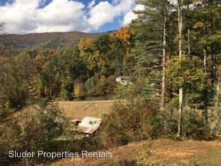 Foto del edificio - 3543 Dark Ridge Rd