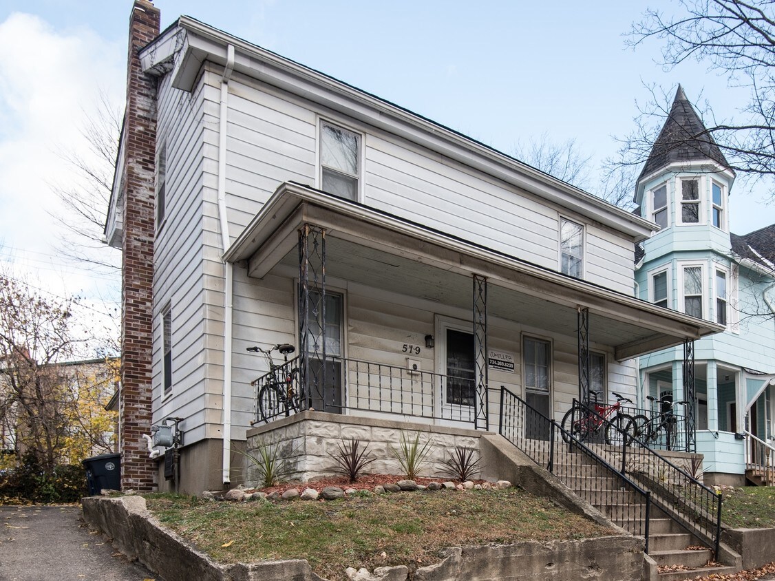Primary Photo - 519 Hill St