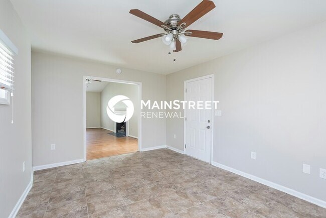 Building Photo - 3 Bedroom Pet-Friendly Home in Raleigh, NC with Main Street Renewal