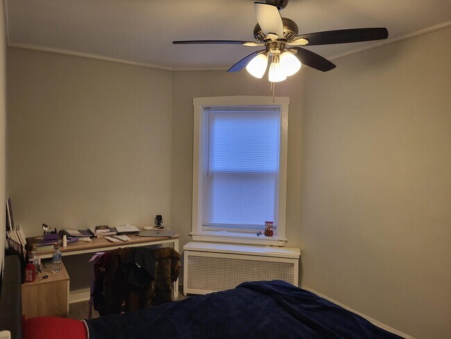 Building Photo - 5428-5430 N Kimball